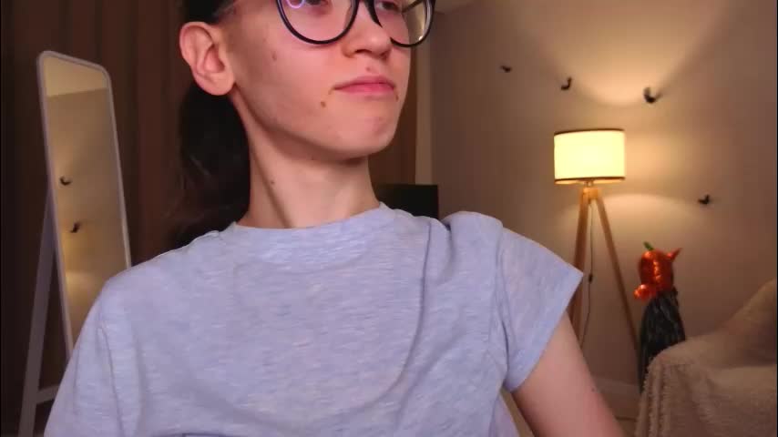 lynettebails Adult Chat November 24, 2025