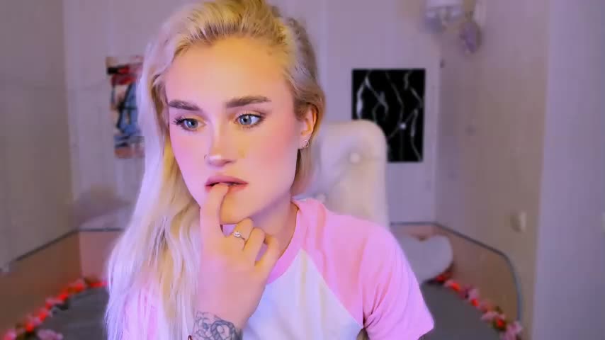 Ravenaaaa Adult Chat November 24, 2025