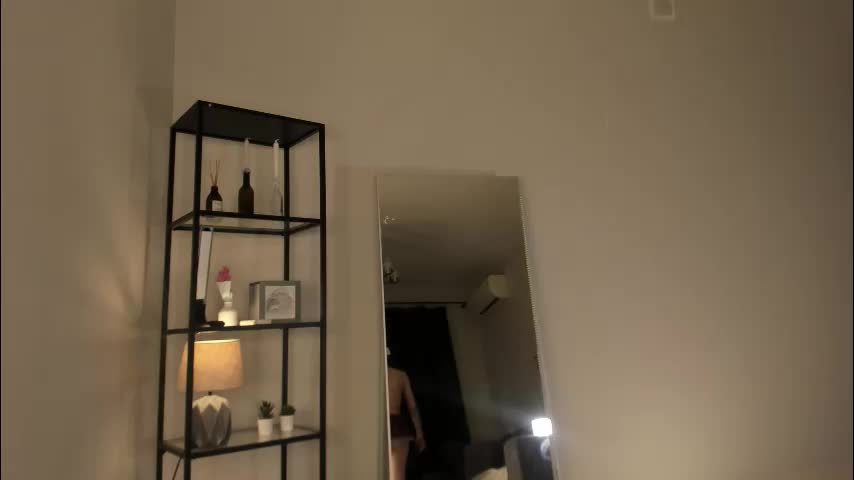 elfiecollins Adult Chat November 24, 2025