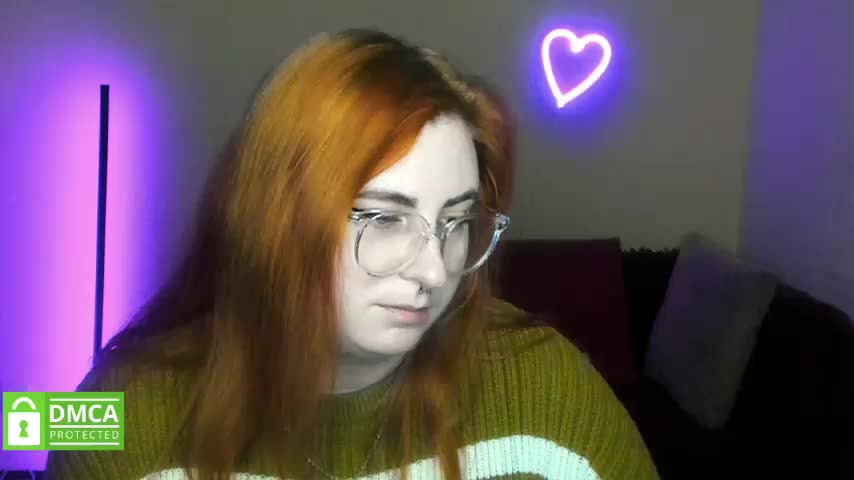Aliciaredluv Adult Chat November 24, 2025