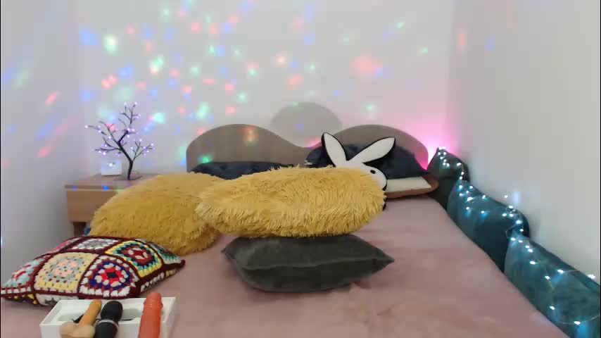 hotgirlkarina Adult Chat November 24, 2025