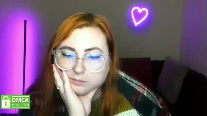 Aliciaredluv Adult Chat November 24, 2025
