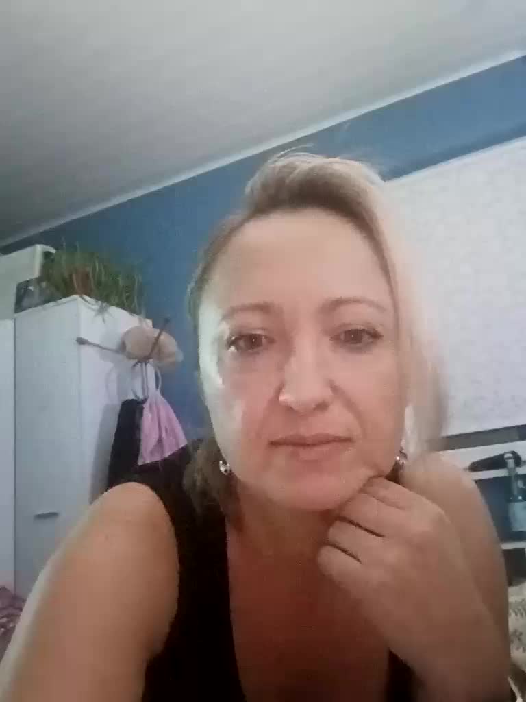 Krasotkas_duo Adult Chat November 25, 2025