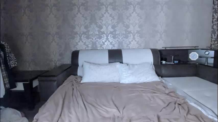 mmm_banana Adult Chat November 24, 2025