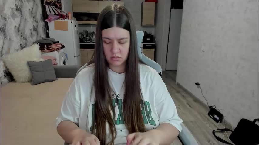 kianna_dior__2025-11-20_15-54-00_076 Adult Chat November 25, 2025