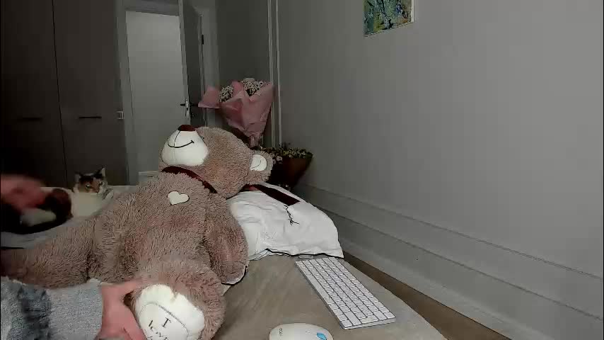 xxx_leila Adult Chat November 24, 2025