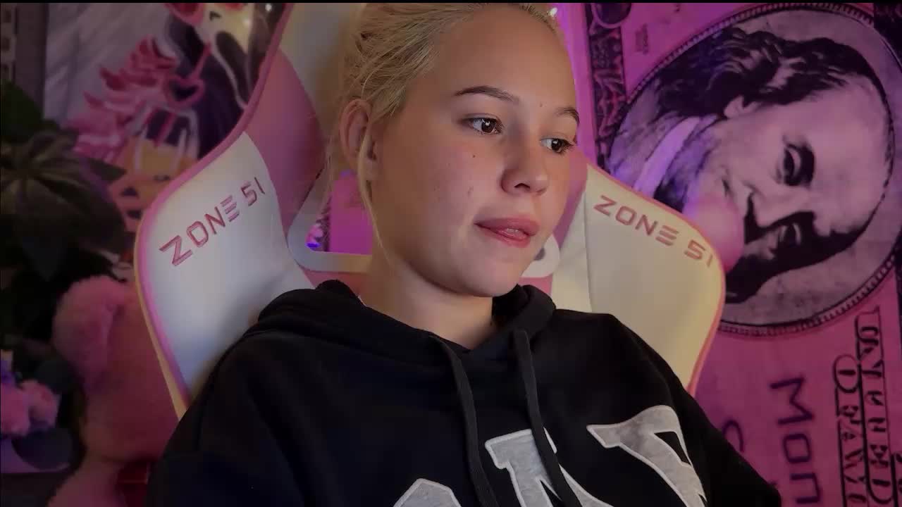 dikidii Adult Chat November 25, 2025