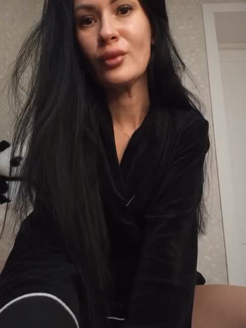 Black_chick Adult Chat November 25, 2025