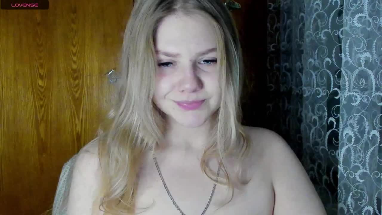 Emma-Frizea Adult Chat November 25, 2025