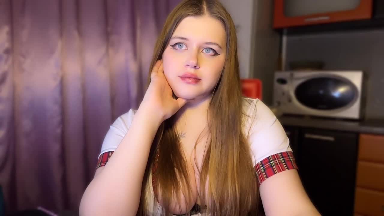 Miss_Nestle Adult Chat November 25, 2025