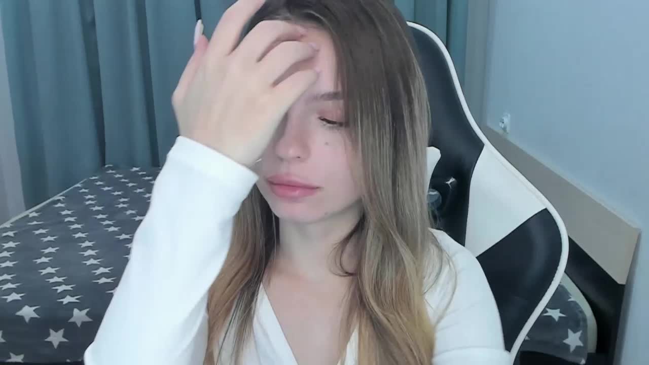 EmiMe Adult Chat November 25, 2025