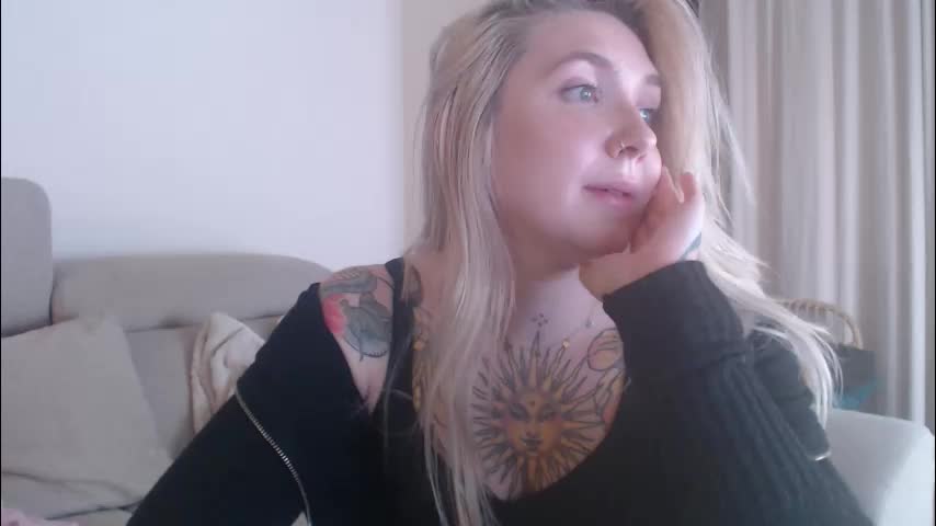 tattoobbgirl Adult Chat November 25, 2025