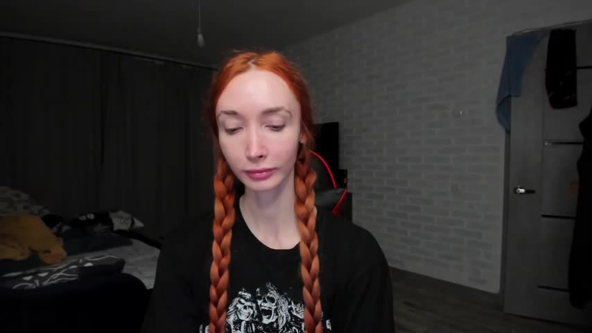 Roxy_Silver Adult Chat November 25, 2025