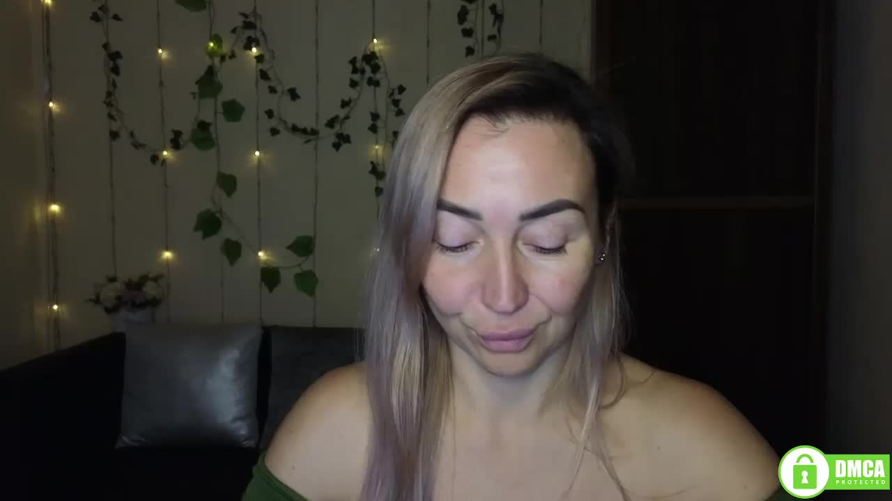 Jullyblondkiss Adult Chat November 25, 2025