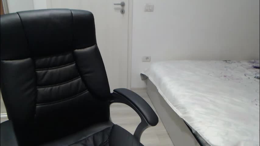 blue_eyes96 Adult Chat November 25, 2025