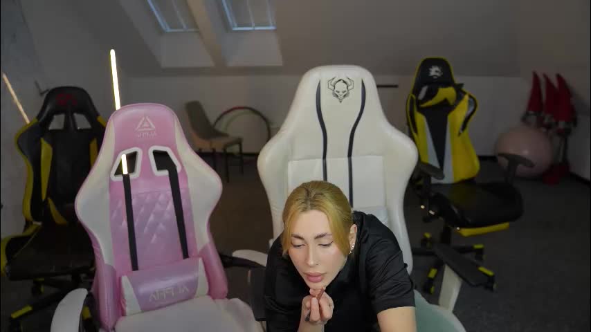 sheryl_elegance Adult Chat November 25, 2025