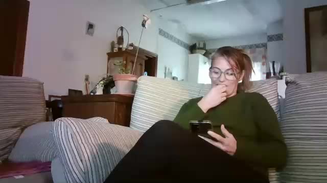 lolahueso Adult Chat November 25, 2025