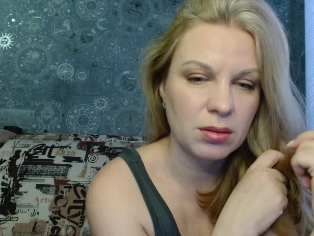 BlondeFox Adult Chat November 25, 2025