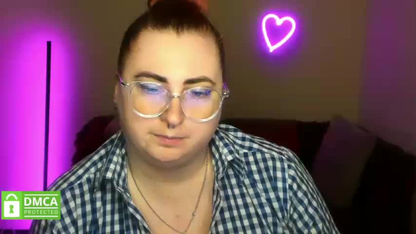 Aliciaredluv Adult Chat November 25, 2025
