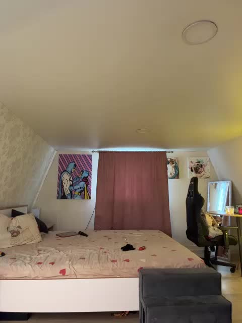 -MaybeBaby- Adult Chat November 25, 2025