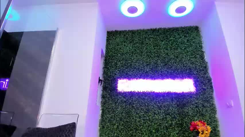 hotfallingdevil Adult Chat November 25, 2025