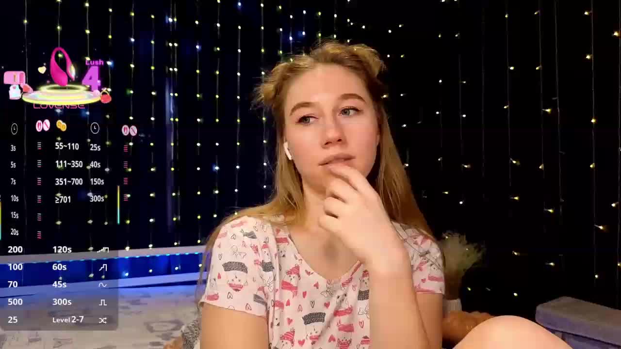 kiskaWEDNESDAY Adult Chat November 25, 2025