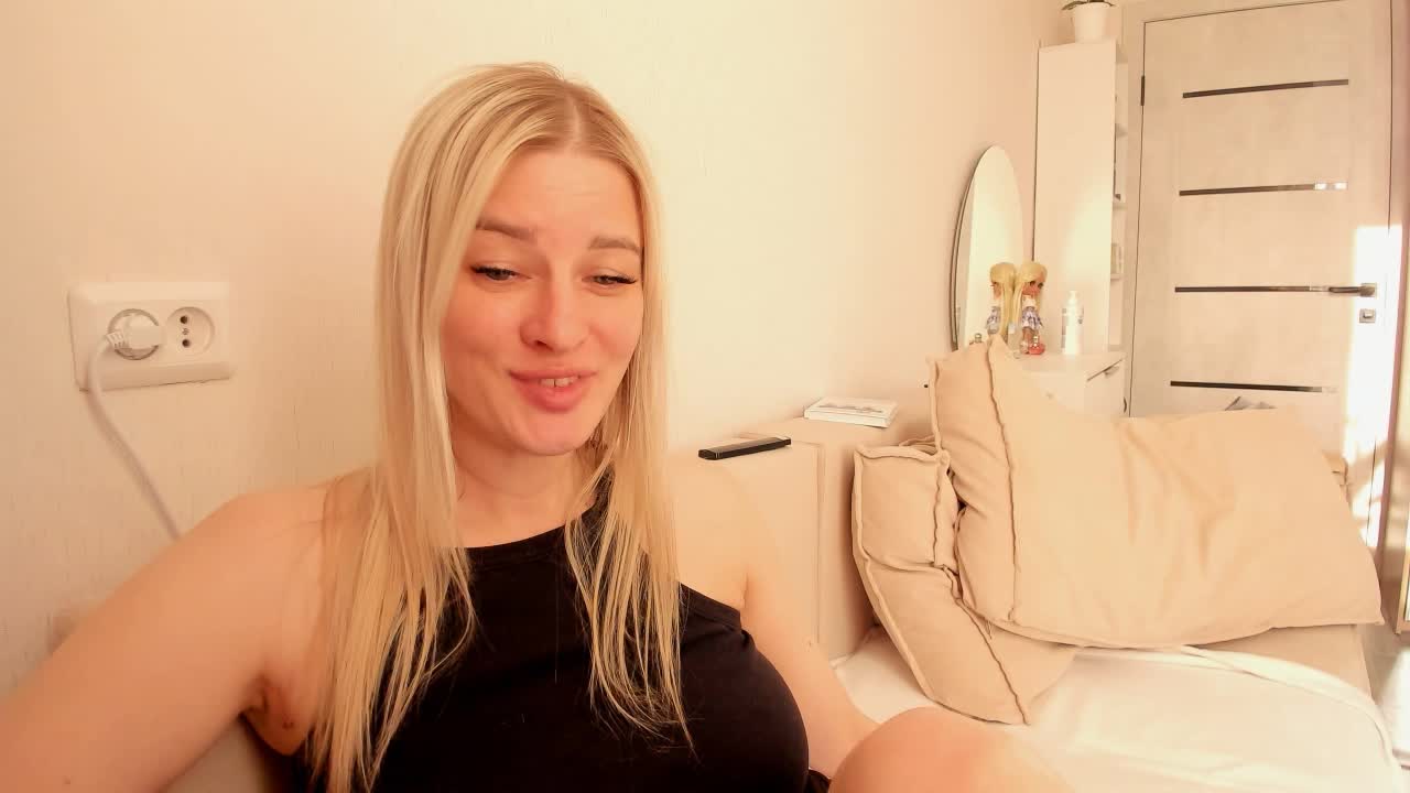 Princessa_ya Adult Chat November 25, 2025