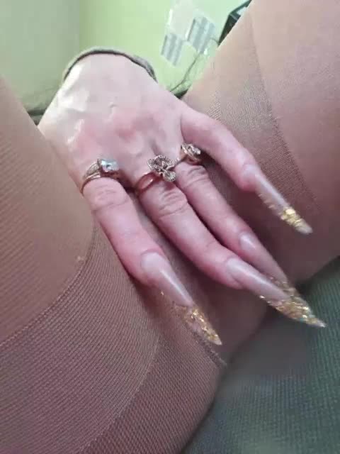 -France- Adult Chat November 25, 2025