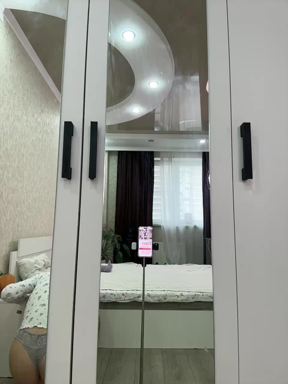 LornaParty Adult Chat November 25, 2025