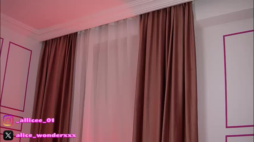 vanessasimon Adult Chat November 25, 2025