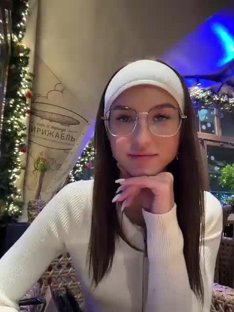 --Eva-22-- Adult Chat November 26, 2025