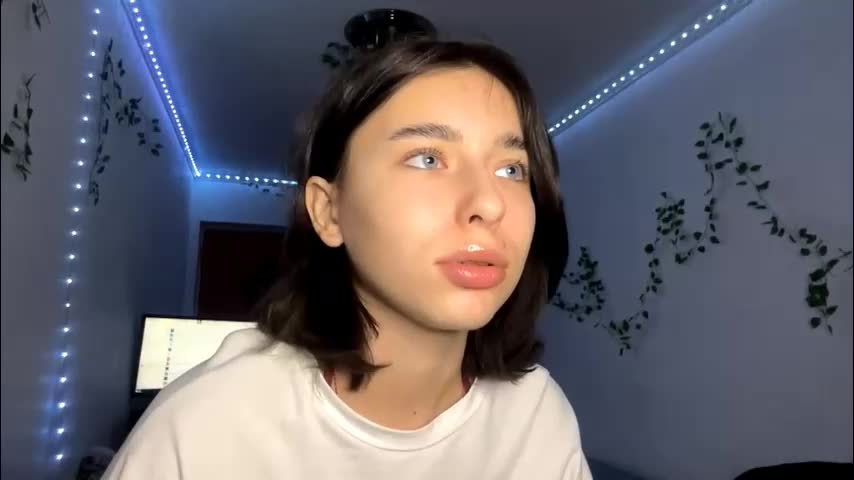 viviennebreihan Adult Chat November 26, 2025