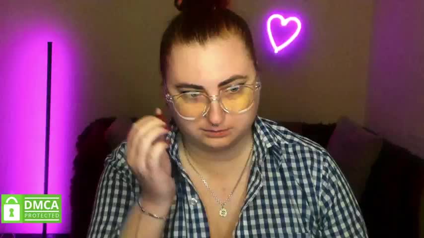 Aliciaredluv Adult Chat November 26, 2025