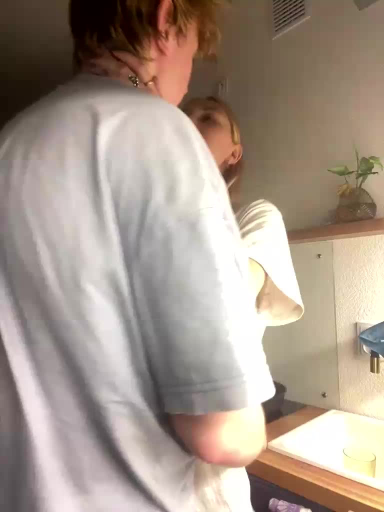 lina_wap Adult Chat November 26, 2025