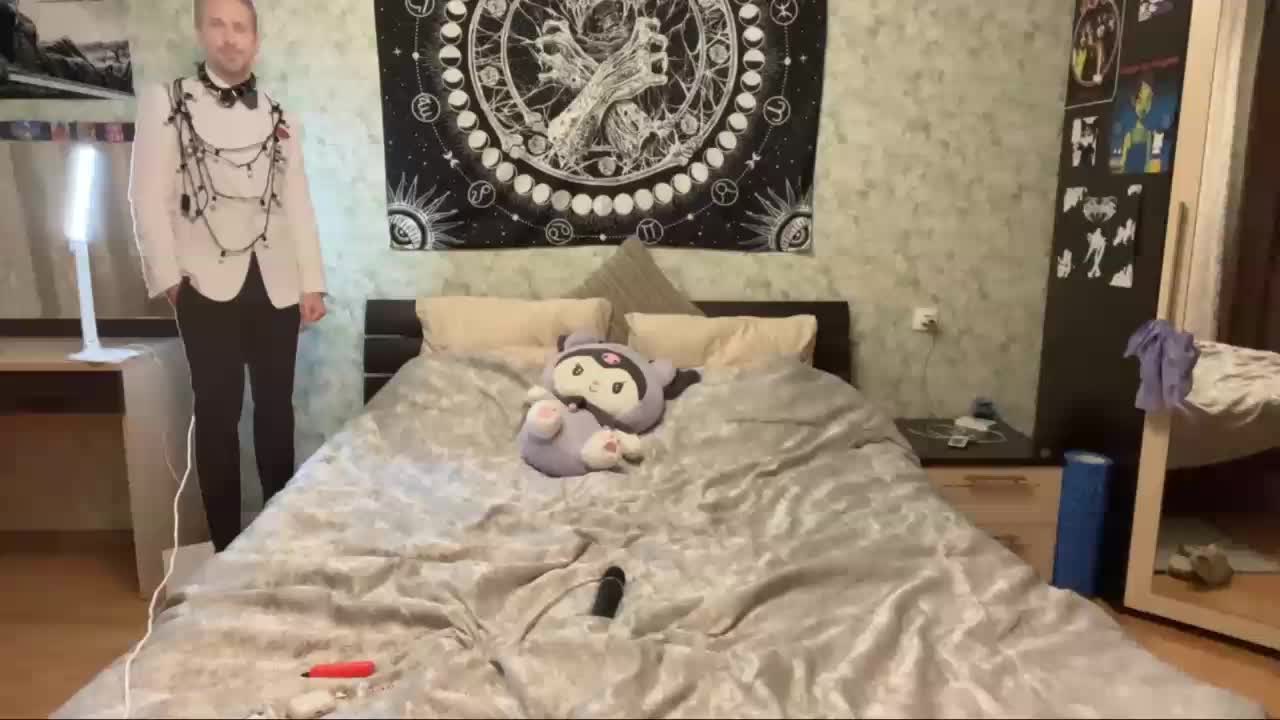 YoungAvenoso Adult Chat November 26, 2025