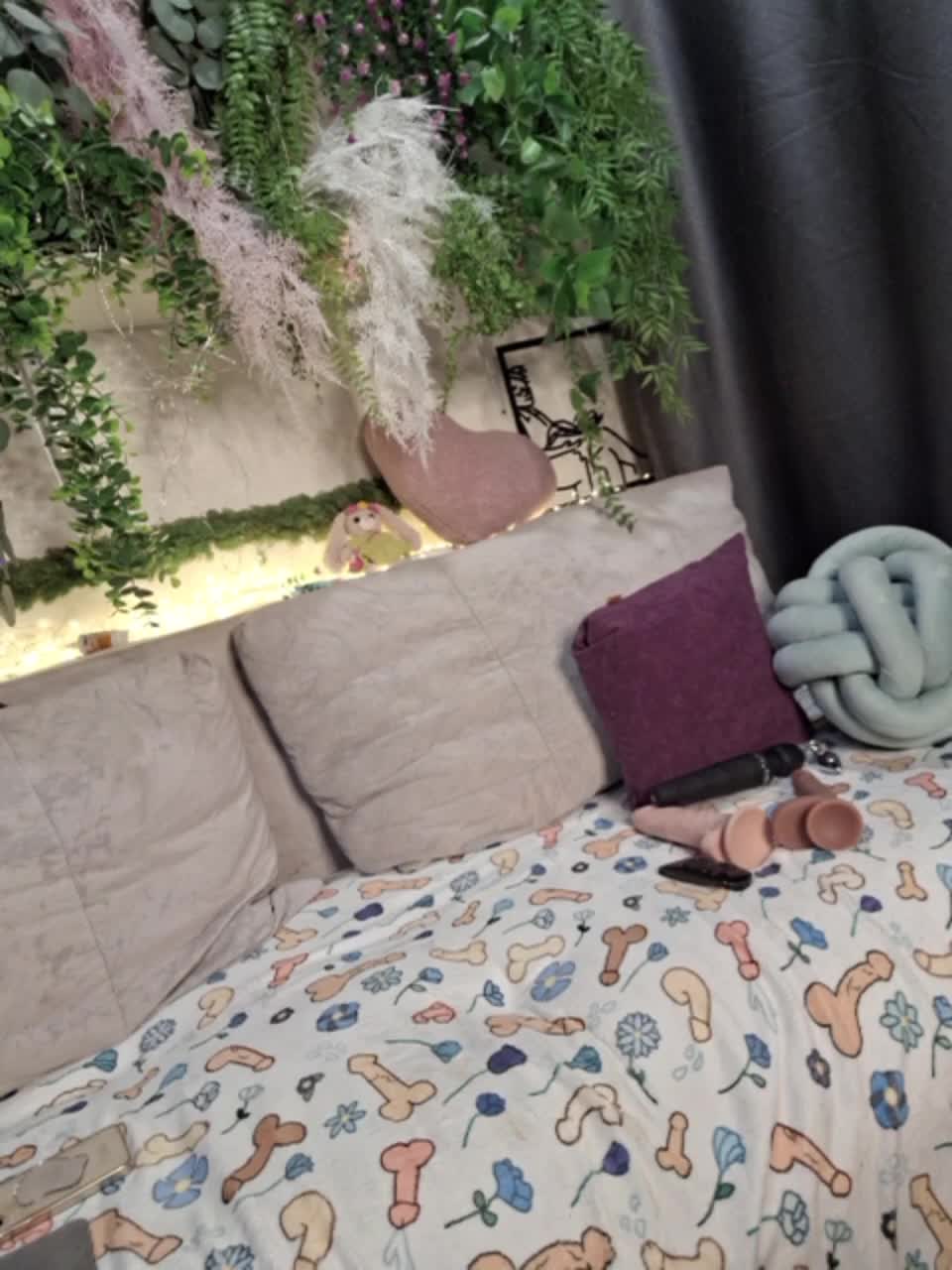 -scyrim- Adult Chat November 26, 2025