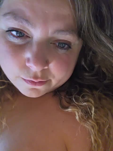 FLUFFY_BEAUTY Adult Chat November 26, 2025