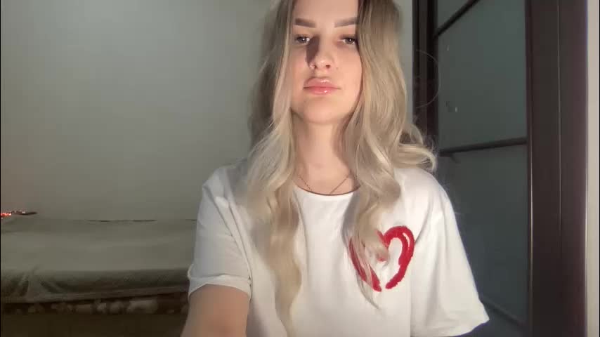 playfuldoll18 Adult Chat November 26, 2025