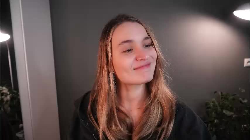 lisa_schiele Adult Chat November 27, 2025