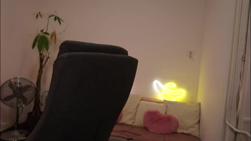 littlestellaspark Adult Chat November 27, 2025