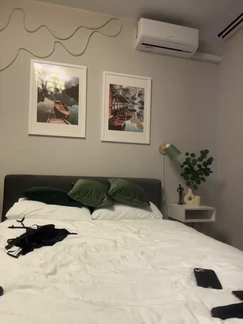 Milana555550 Adult Chat November 26, 2025