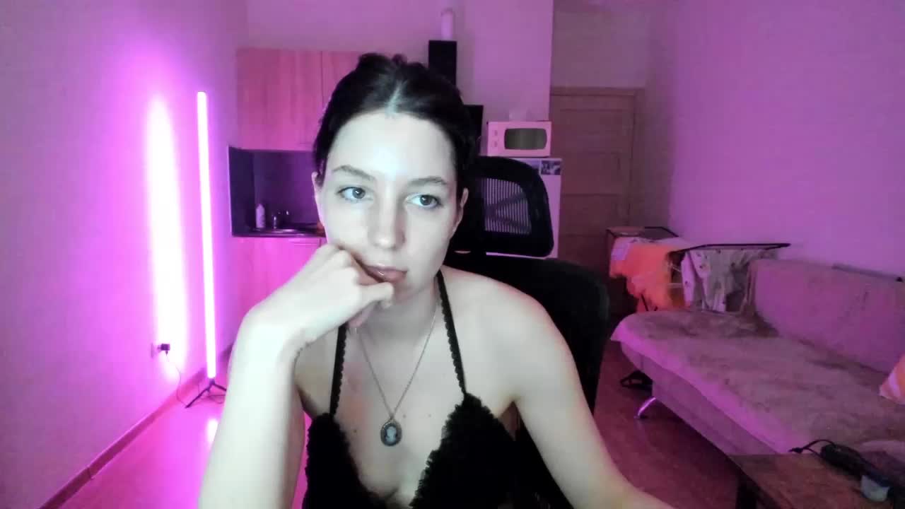 Winter_Moon Adult Chat November 26, 2025