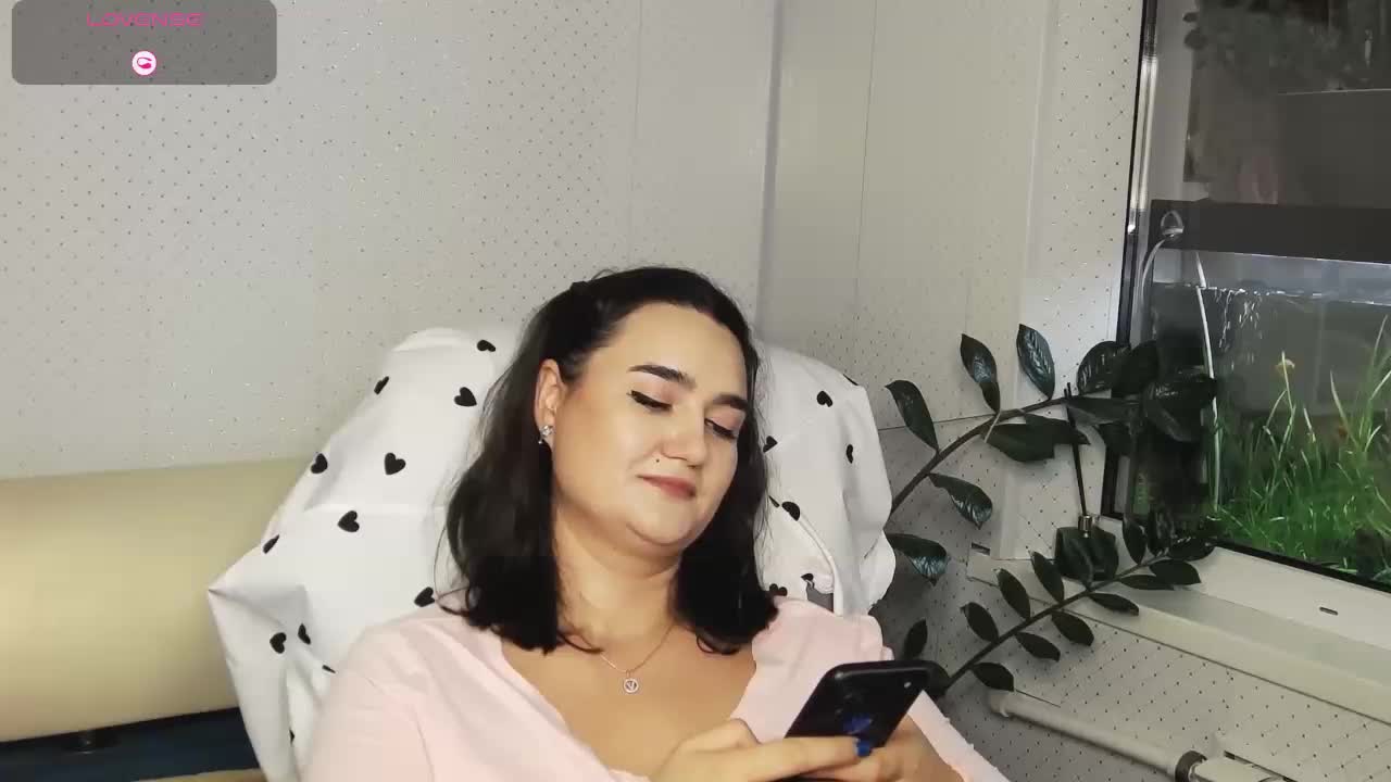 LinaCrave Adult Chat November 27, 2025