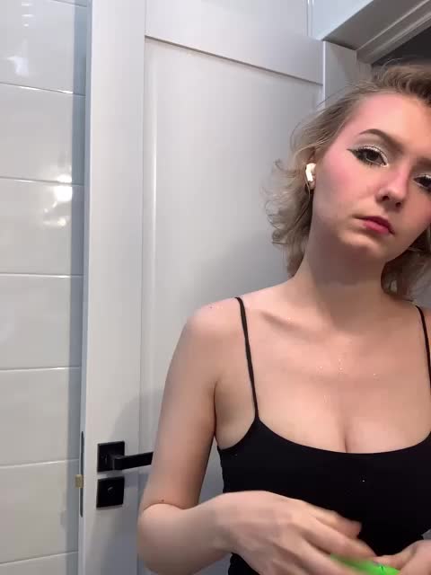 -Nezukoo- Adult Chat November 27, 2025