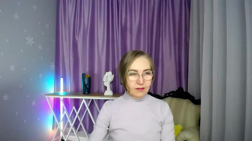 queen_a_n_i Adult Chat November 27, 2025