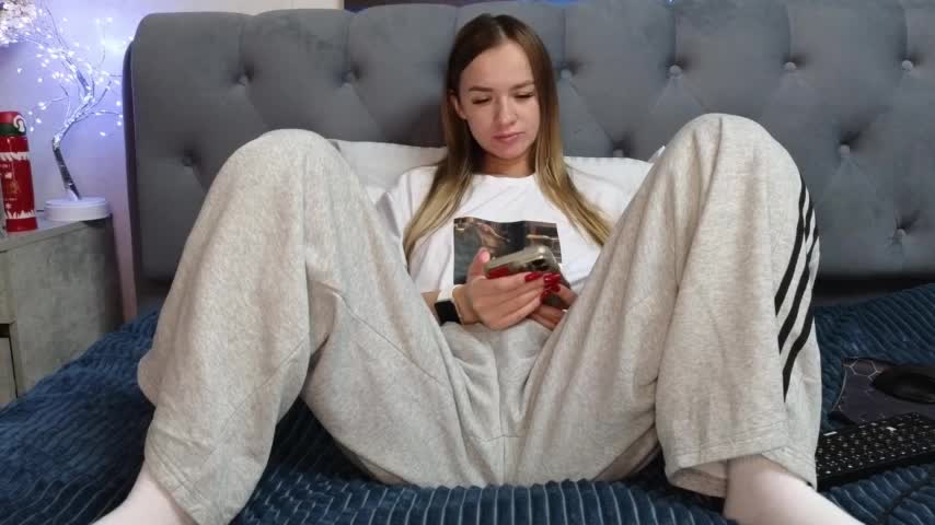 -Sexy_Hot_Angel- Adult Chat November 27, 2025