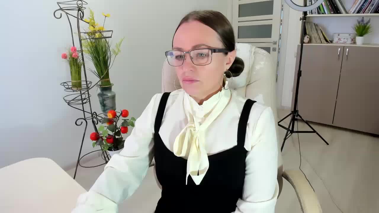 -Michelle- Adult Chat November 27, 2025