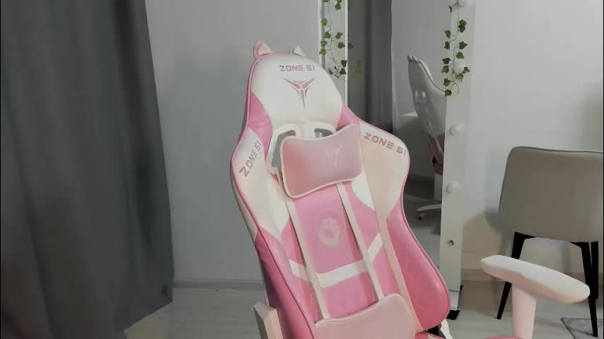 kesh_mne Adult Chat November 27, 2025