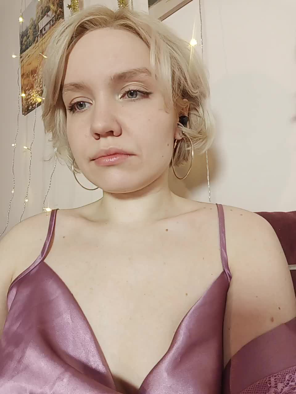 LadyAnny Adult Chat November 27, 2025