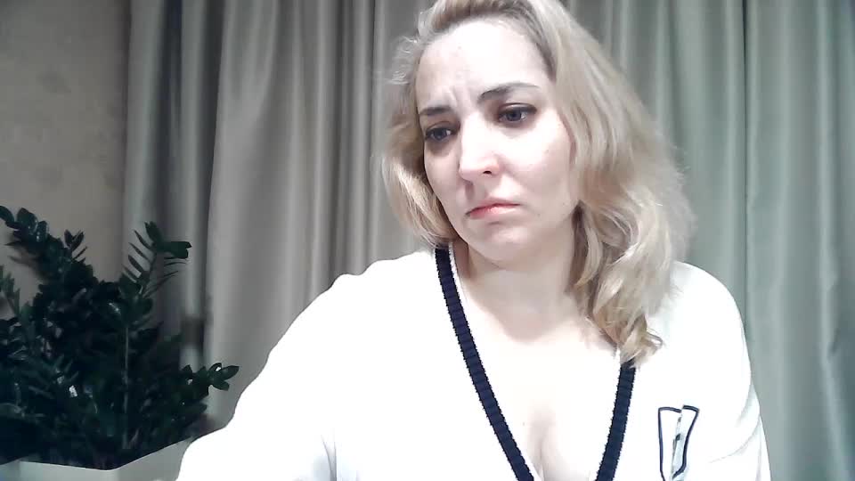 mariska-kiska Adult Chat November 27, 2025